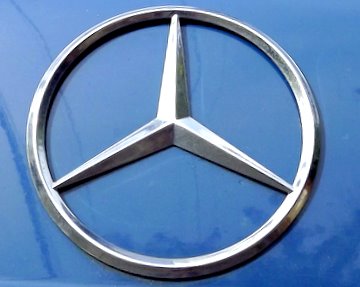 Mercedes-Benz Logo. Buy Mercedes-Benz Spray Paint Here.