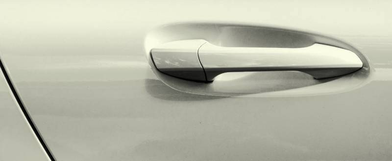 Alaska White touch up paint for Land-Rover