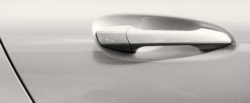 Aspen White touch up paint for Mitsubishi