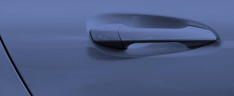 Blue Me Away Pearl touch up paint for Chevrolet