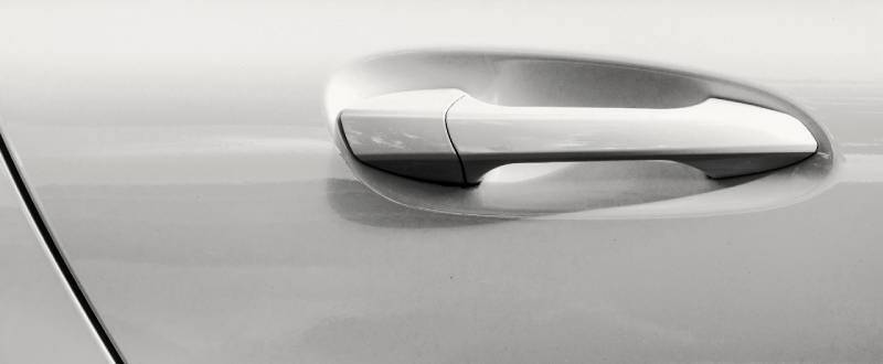 Bravo White touch up paint for Chrysler