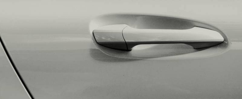 Bright Silver Metallic  touch up paint for Isuzu