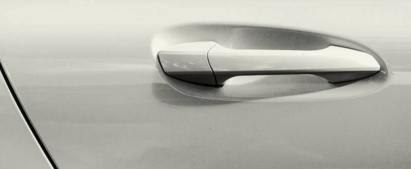 Cotillion White touch up paint for Cadillac