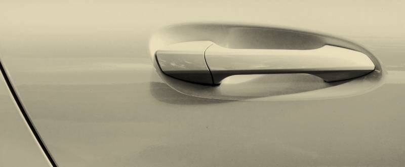 Cream touch up paint for Dodge