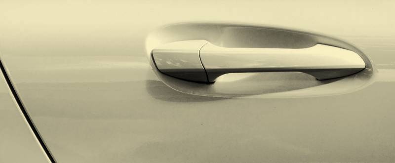 Cream touch up paint for Lincoln