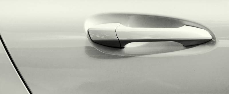 Cream White  touch up paint for Isuzu