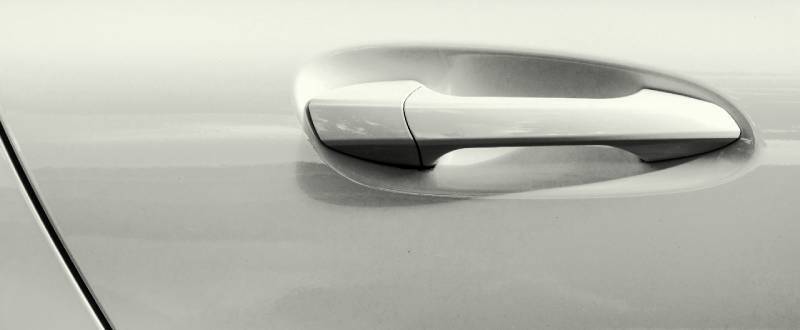 Cream White  touch up paint for Isuzu