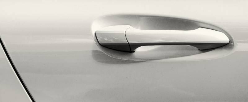Crystal White Pearl Tricoat touch up paint for Ford