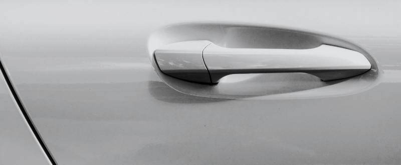 Crystal White Pearl Tricoat touch up paint for BMW