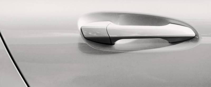 Eggshell White touch up paint for Dodge