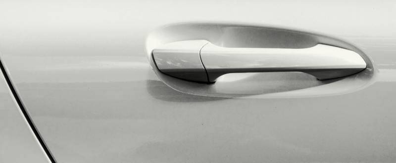 Ermine White touch up paint for Chevrolet