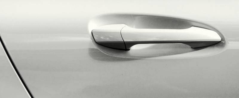 Frozen Brilliant White Tricoat touch up paint for BMW