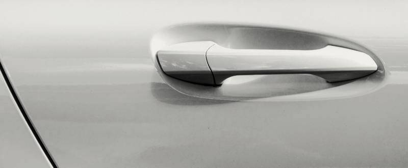 Genesis Metallic touch up paint for Chevrolet