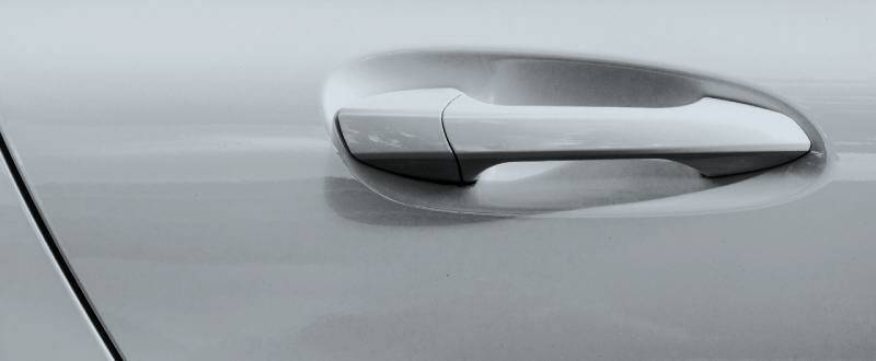 Grace Silver Metallic touch up paint for Mitsubishi