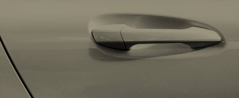 Graystone Metallic  touch up paint for Isuzu