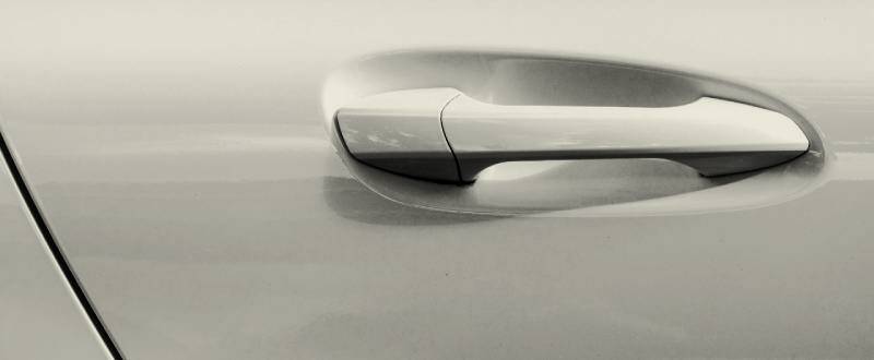 Ipanema Sand Metallic touch up paint for Land-Rover