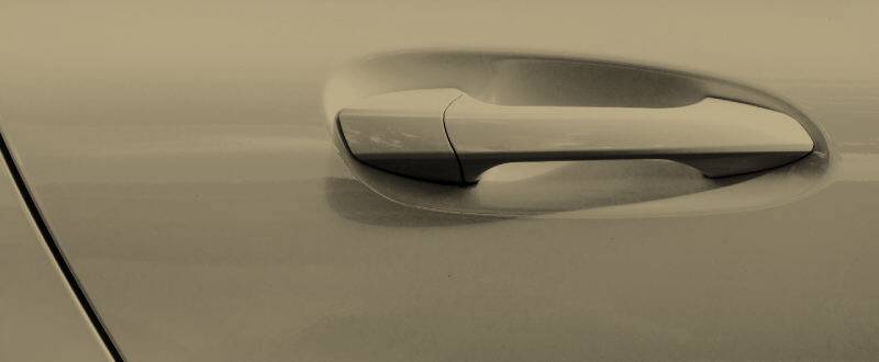 Light Sandrift Metallic  touch up paint for Chevrolet