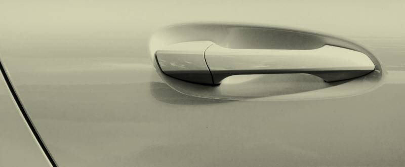 Lunar Gold Metallic touch up paint for Volvo