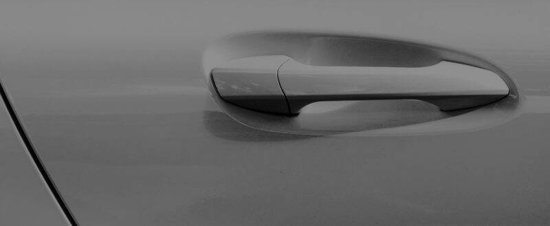 Medium Platinum Metallic touch up paint for Ford