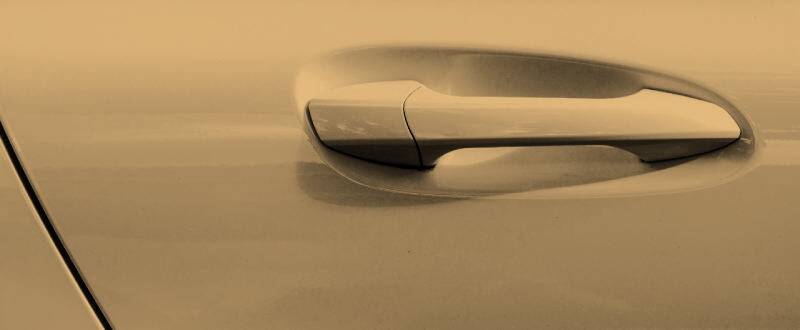 Nougat (Brown) Metallic touch up paint for Volvo