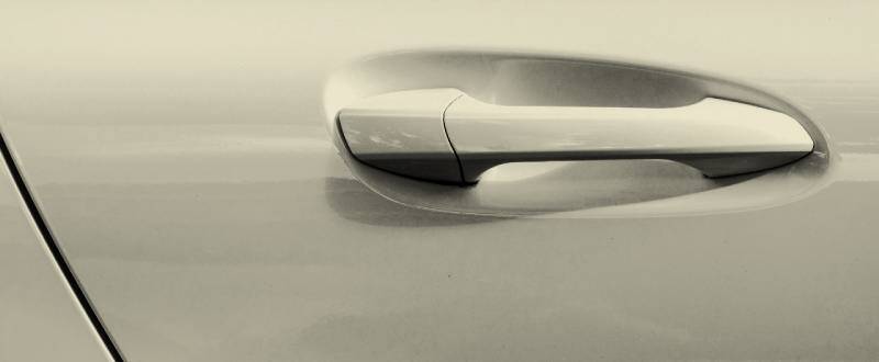 Pastel Alabaster touch up paint for Ford