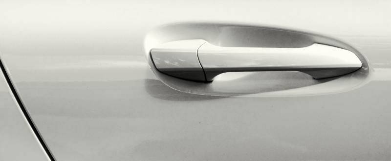 Pearl White touch up paint for Volvo