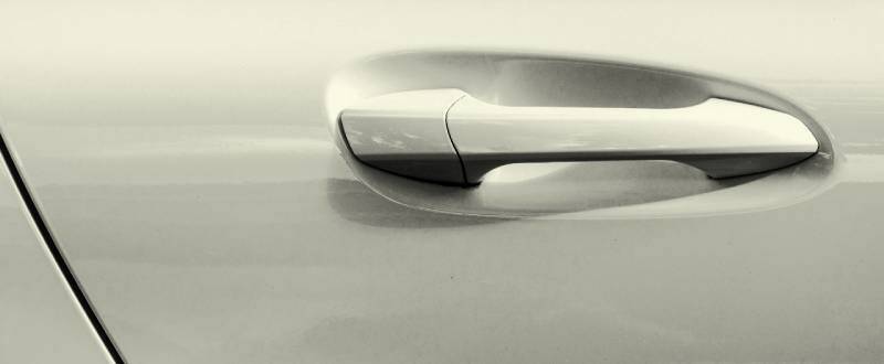 Performance White  touch up paint for Ford