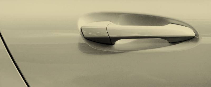 Platinum Pearl Metallic touch up paint for Mitsubishi
