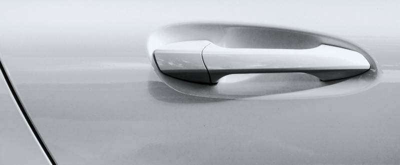 Polaris White  touch up paint for Jaguar