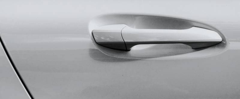 Reflex Silver Metallic touch up paint for Rolls-Royce
