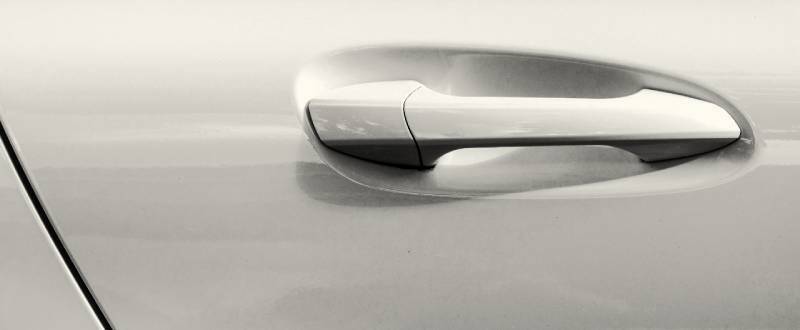 Satin White Pearl Tri-coat touch up paint for Nissan