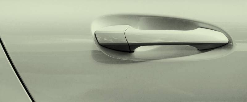 Scotia Grey Metallic touch up paint for Land-Rover