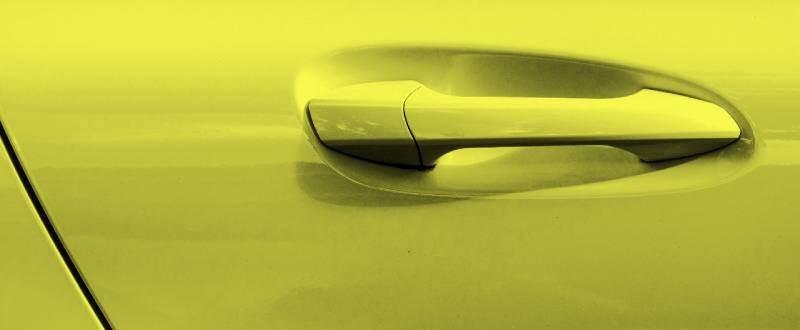 Screaming Yellow  touch up paint for Ford
