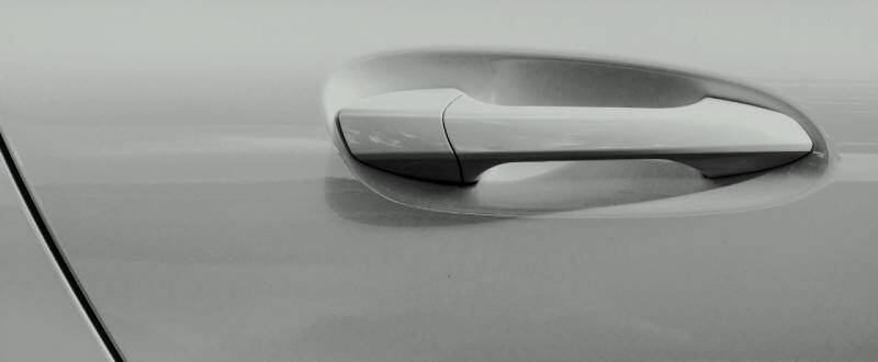 Silky Silver Metallic touch up paint for Suzuki