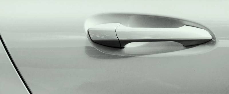 Snow White Pearl Metallic Tricoat touch up paint for Saturn