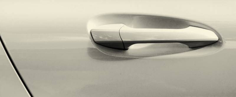 Sultana White touch up paint for Mercury