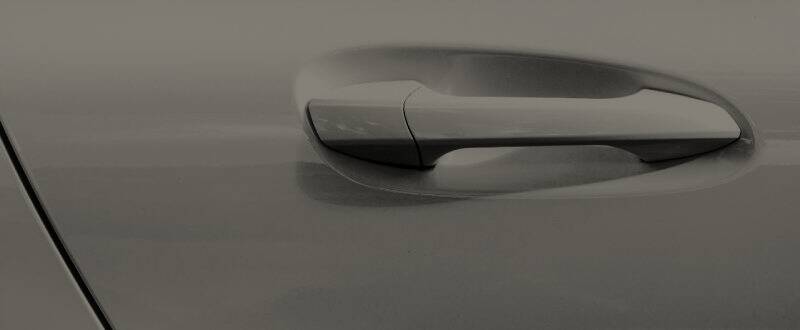 Techo Gray Metallic  touch up paint for Isuzu