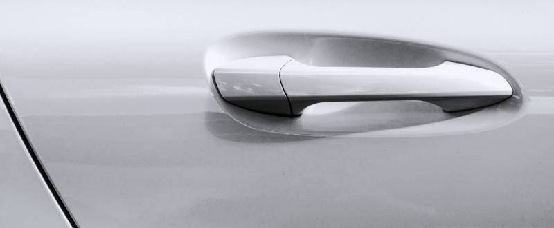 Vail White touch up paint for Nissan