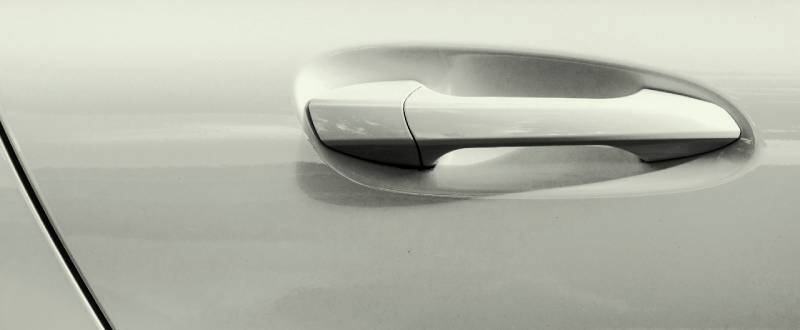 White Pearl Tricoat touch up paint for Jaguar