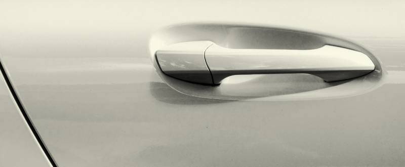 White Pearl Tricoat touch up paint for Volvo