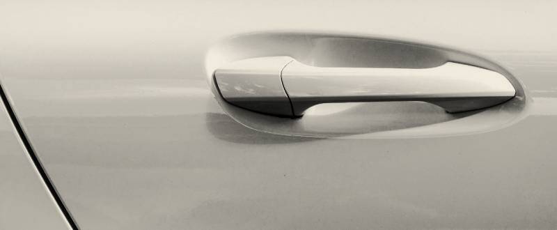 White Pearl Tricoat touch up paint for Nissan