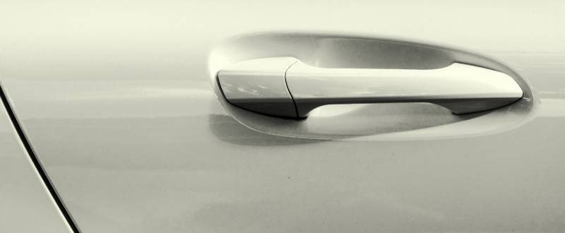 White Satin touch up paint for Volvo