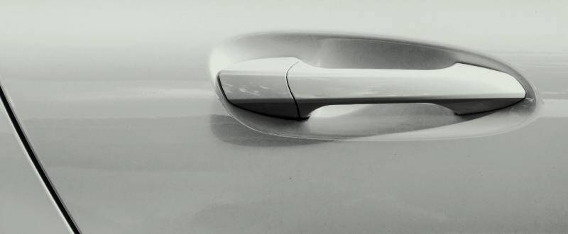 White Tri-Coat  Pearl touch up paint for Dodge