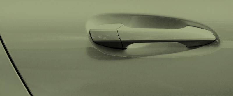 Yellowish Green Metallic touch up paint for Infiniti